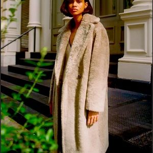 Aritzia teddy coat in brown - size 1 (xs-s)